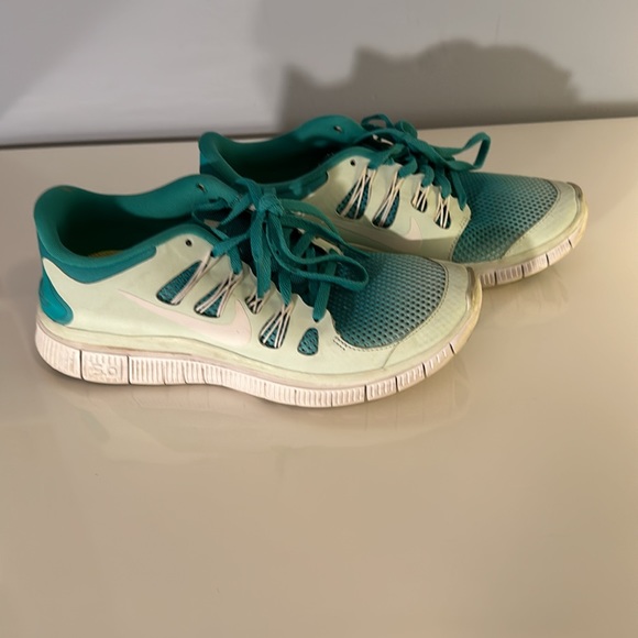 Nike free , size 7 1/2 - Picture 2 of 4